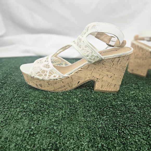 American Eagle Lace Strap Peep Toe Wedge Women’s Shoes Cork Bottom Cream Size 9 - Picture 4 of 9